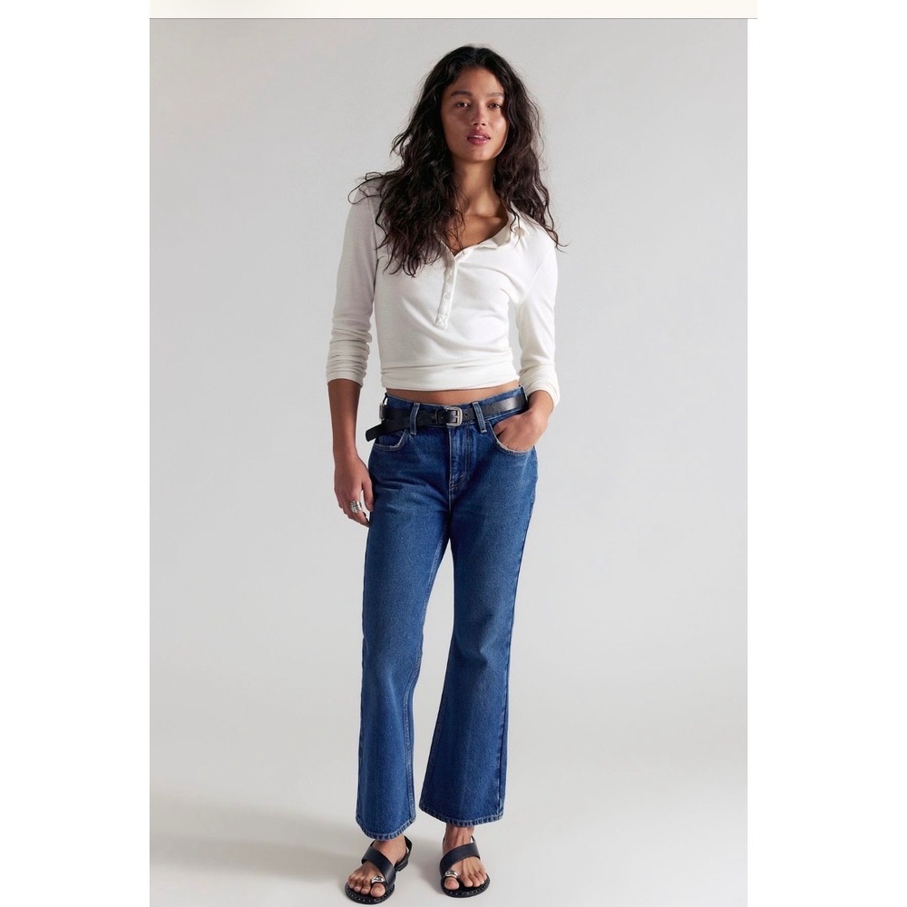We The Free People Elowen Cropped
Flare Jeans 31 New NWT Blue low rise daydream